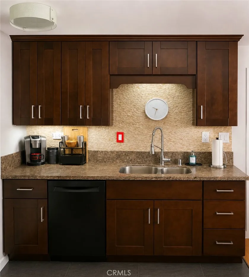 8163 Redlands #39 Playa del Rey, CA 90293