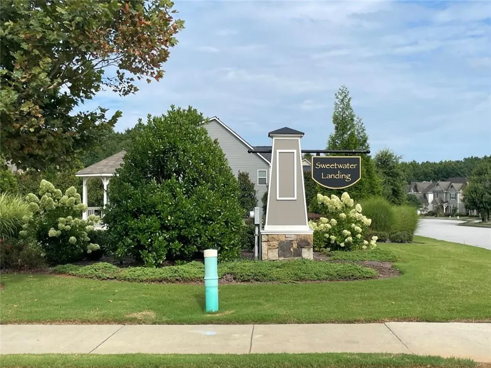 3725 Gardenwick Road Powder Springs, GA 30127