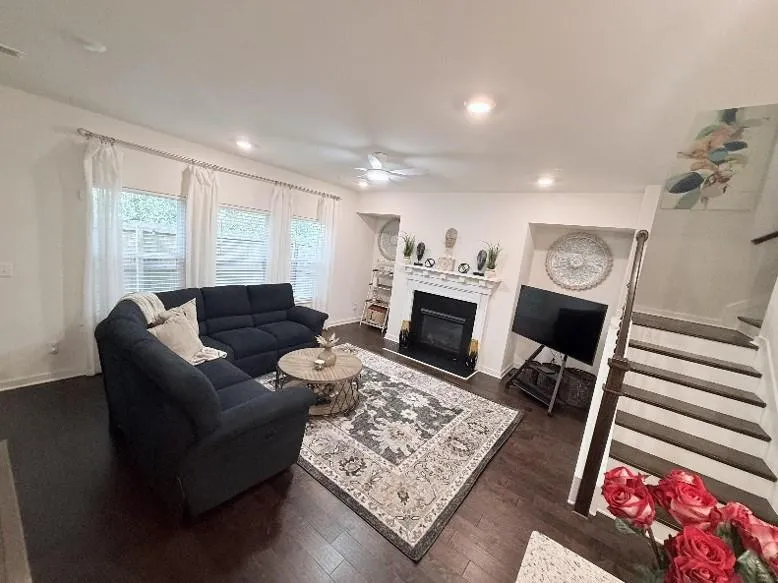 3725 Gardenwick Road Powder Springs, GA 30127