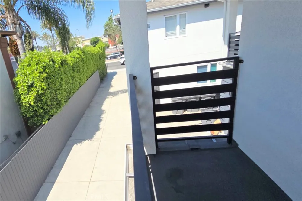 10824 Long Beach Blvd Lynwood, CA 90262