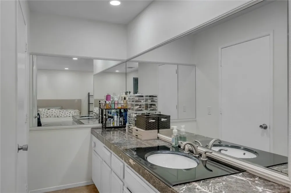 3583 Smoke Tree Phelan, CA 92371
