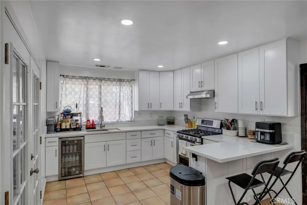 3583 Smoke Tree Phelan, CA 92371