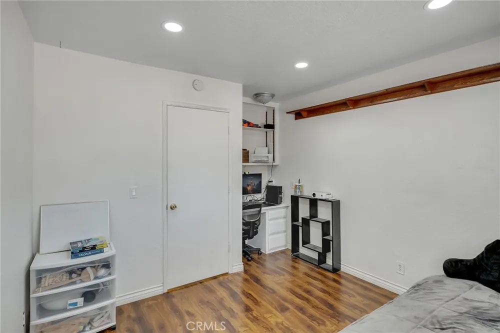 3583 Smoke Tree Phelan, CA 92371