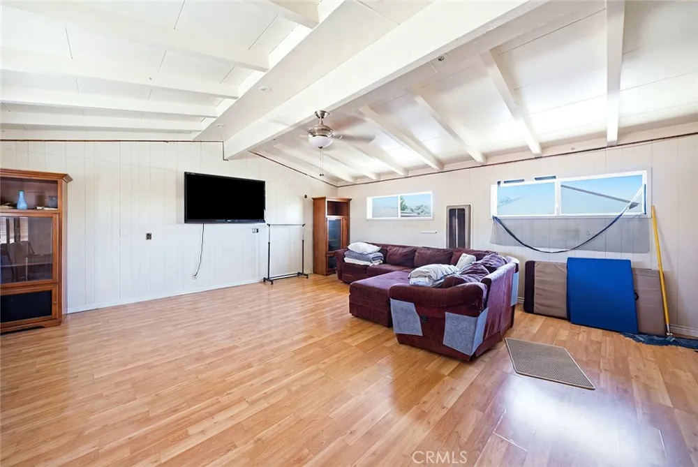 12082 Janette Garden Grove, CA 92840