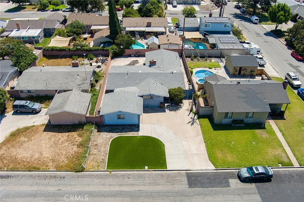 12082 Janette Garden Grove, CA 92840