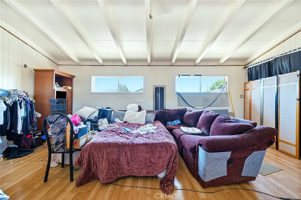 12082 Janette Garden Grove, CA 92840