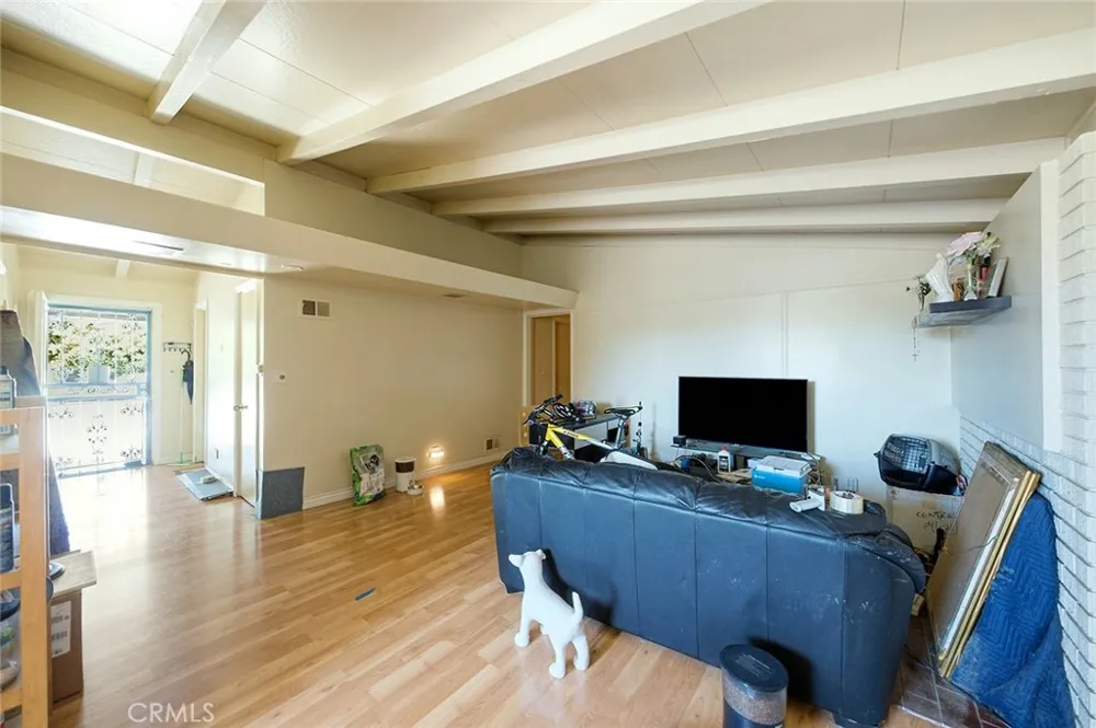 12082 Janette Garden Grove, CA 92840