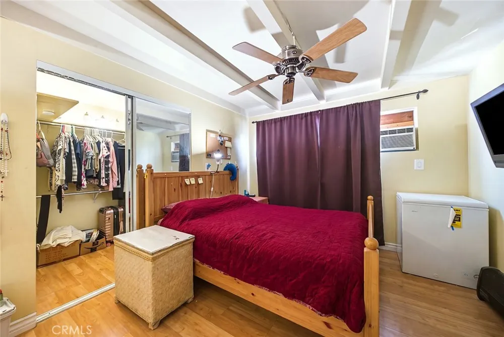 12082 Janette Garden Grove, CA 92840