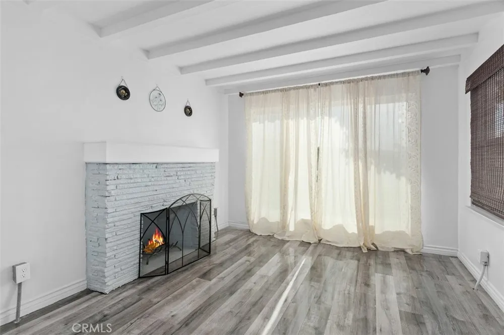 1355 E Olive Street Colton, CA 92324