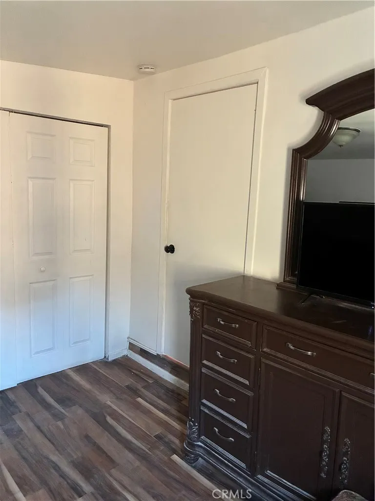 1355 E Olive Street Colton, CA 92324
