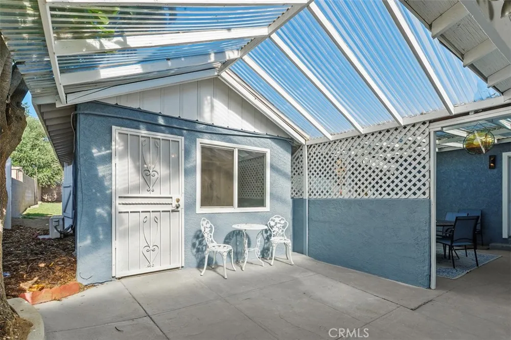 1355 E Olive Street Colton, CA 92324