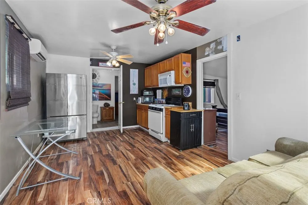 1355 E Olive Street Colton, CA 92324
