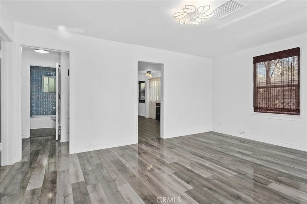 1355 E Olive Street Colton, CA 92324