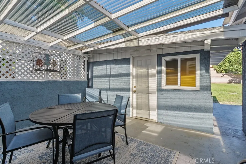 1355 E Olive Street Colton, CA 92324