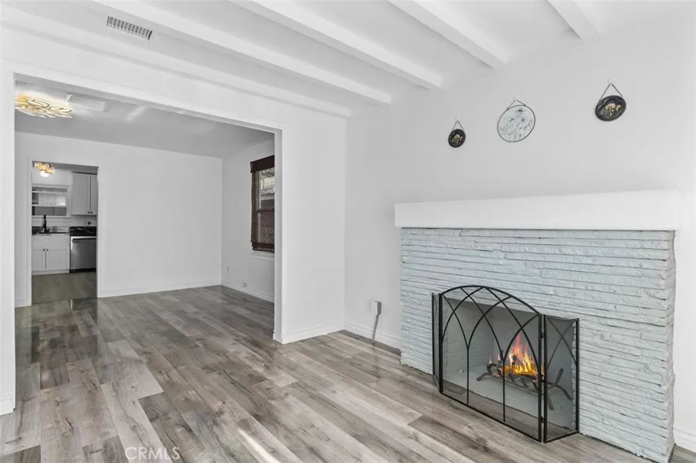 1355 E Olive Street Colton, CA 92324