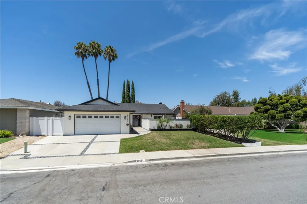 29181 Via San Sebastian Laguna Niguel, CA 92677
