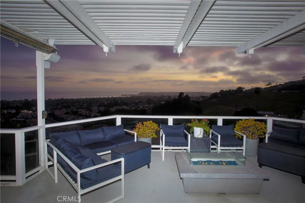 3 Via Pasa San Clemente, CA 92673