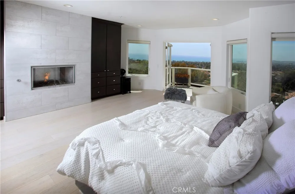 3 Via Pasa San Clemente, CA 92673