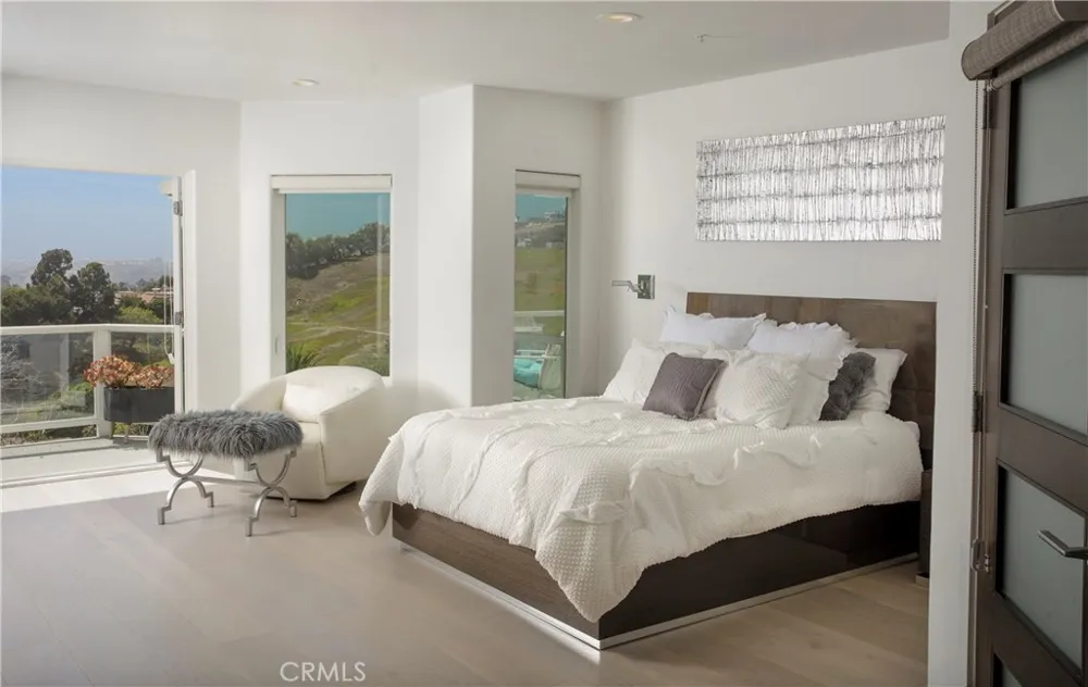 3 Via Pasa San Clemente, CA 92673