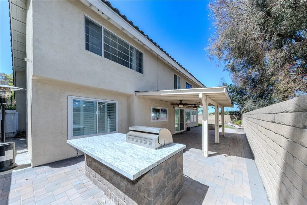160 Eucalyptus Anaheim Hills, CA 92808