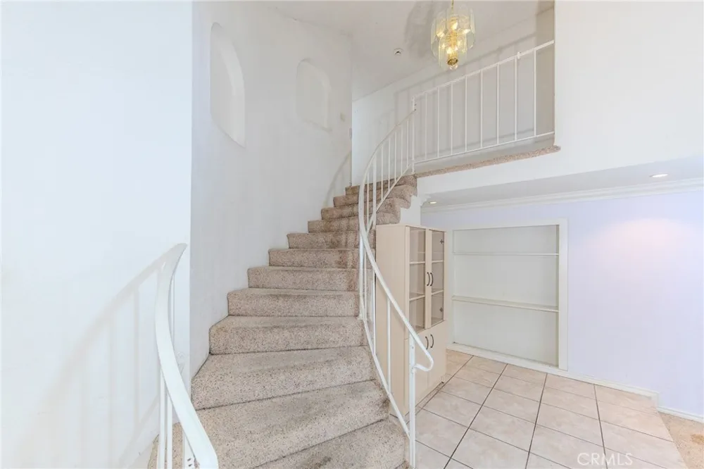 160 Eucalyptus Anaheim Hills, CA 92808