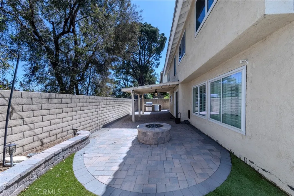 160 Eucalyptus Anaheim Hills, CA 92808