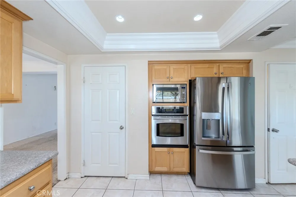 160 Eucalyptus Anaheim Hills, CA 92808