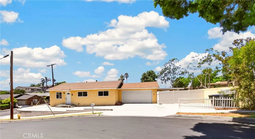 821 Buena Vista Avenue La Habra, CA 90631