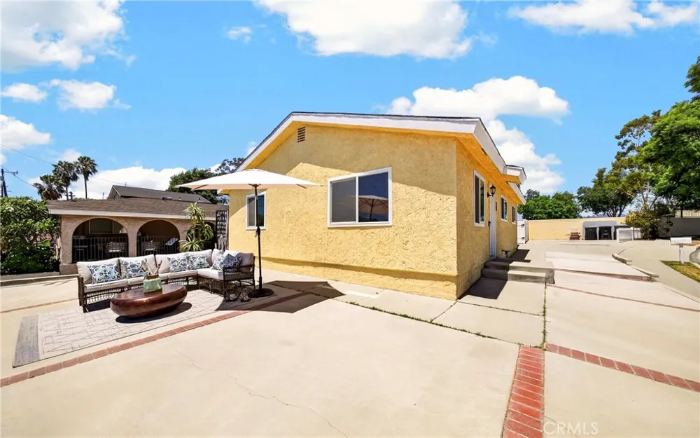821 Buena Vista Avenue La Habra, CA 90631