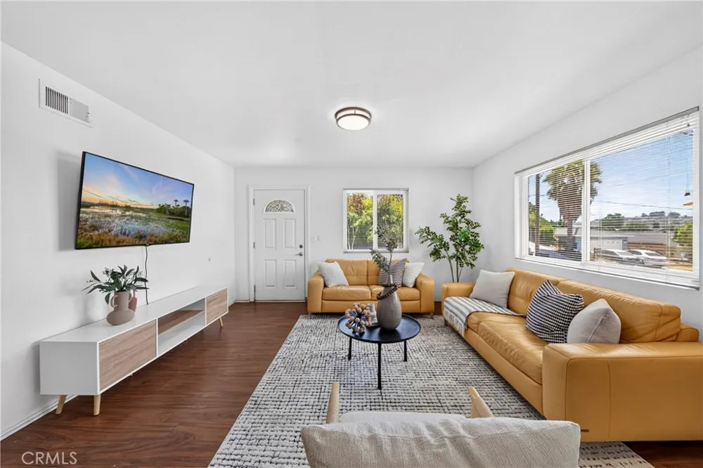 821 Buena Vista Avenue La Habra, CA 90631