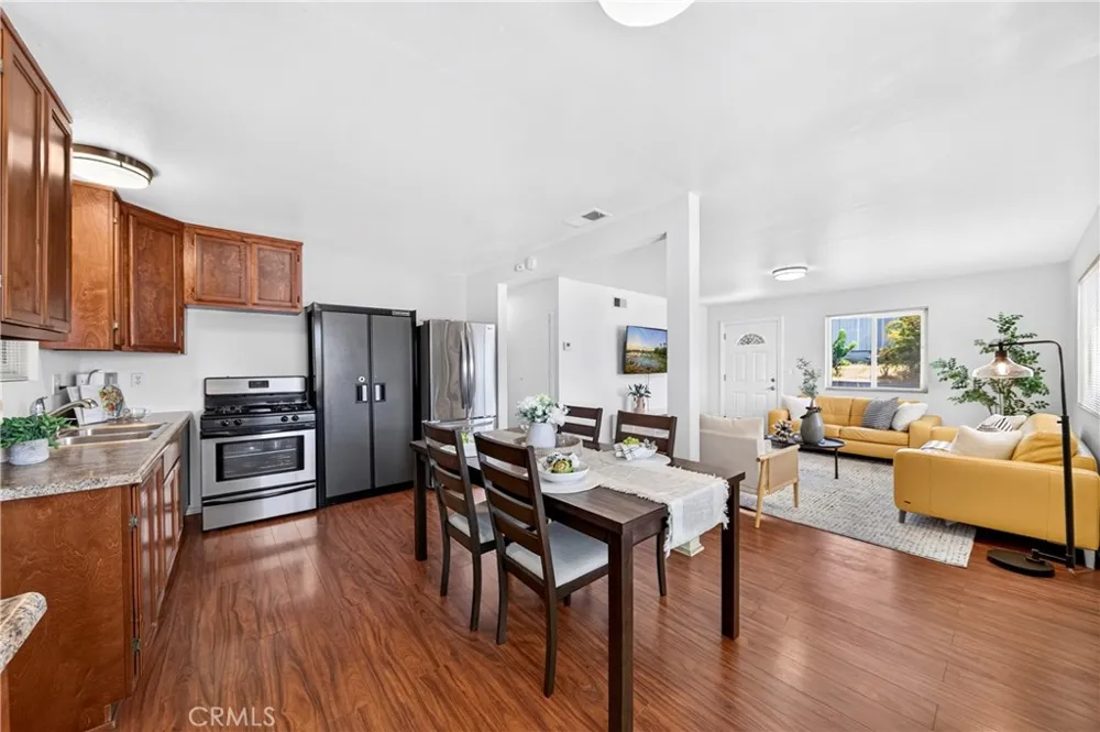 821 Buena Vista Avenue La Habra, CA 90631
