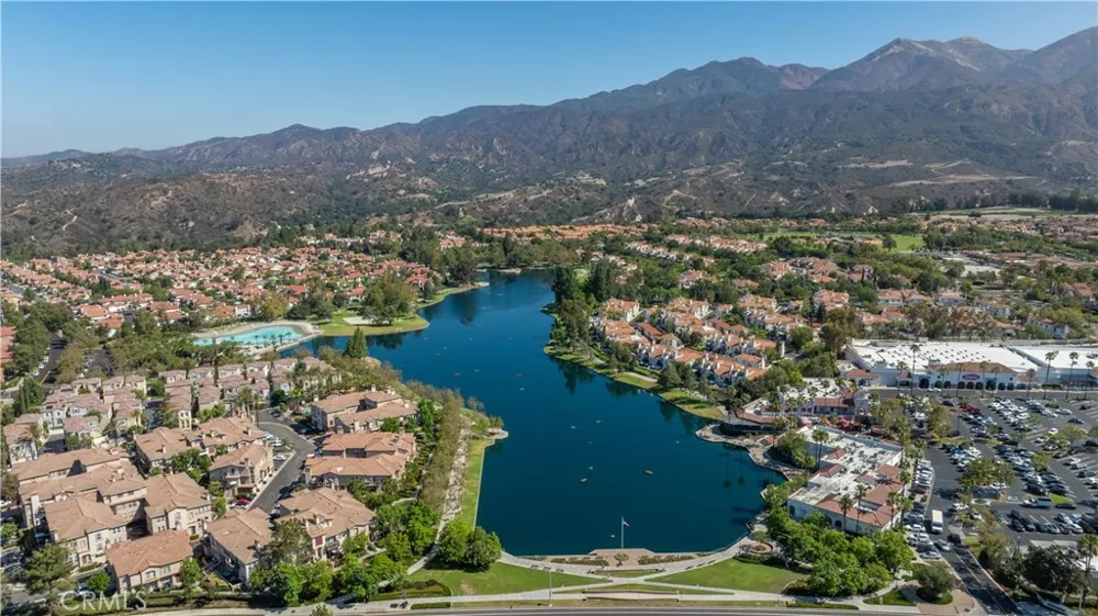 19 Hemlock Rancho Santa Margarita, CA 92688