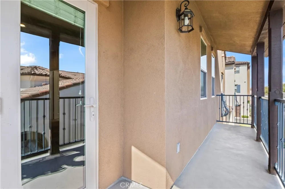 9834 Jersey, #11 Santa Fe Springs, CA 90670