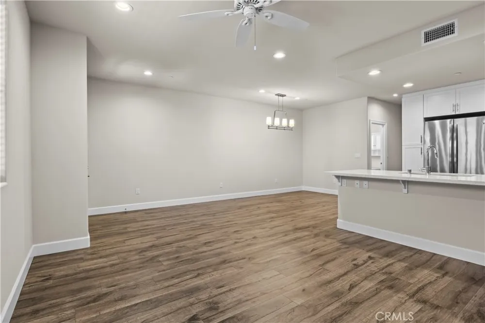 9834 Jersey, #11 Santa Fe Springs, CA 90670