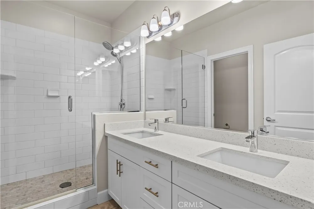 9834 Jersey, #11 Santa Fe Springs, CA 90670