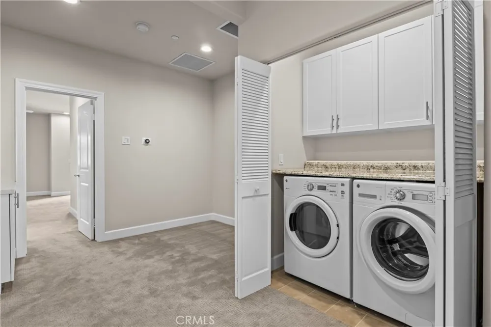 9834 Jersey, #11 Santa Fe Springs, CA 90670