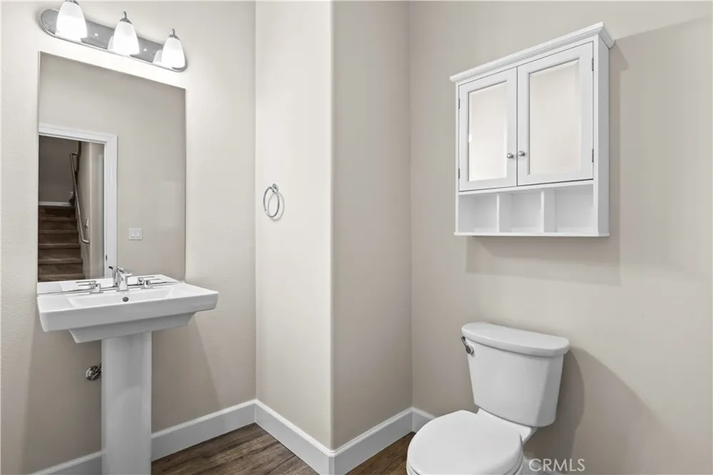 9834 Jersey, #11 Santa Fe Springs, CA 90670