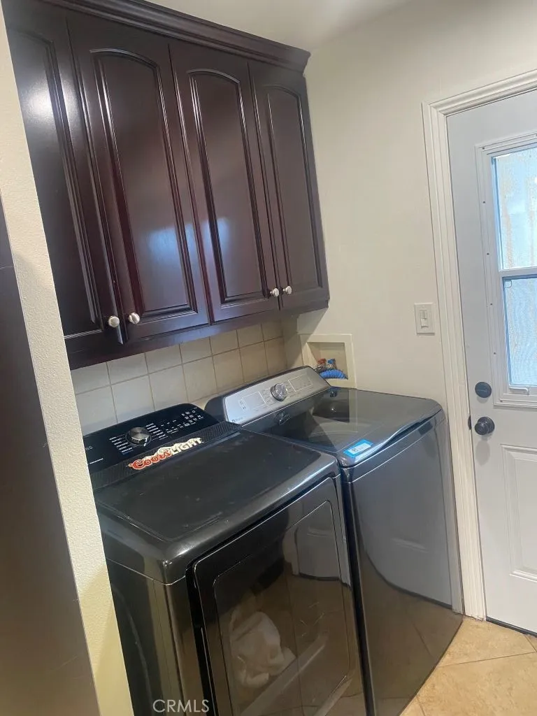 4849 Pearce Long Beach, CA 90808