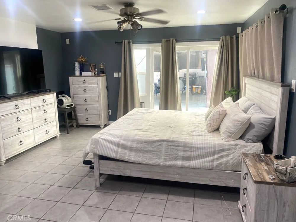 4849 Pearce Long Beach, CA 90808