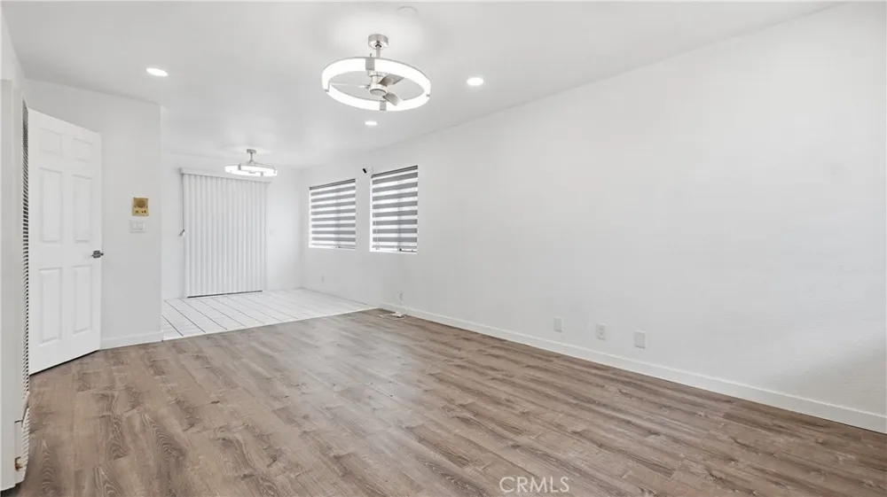 16313 Prairie #3 Lawndale, CA 90260
