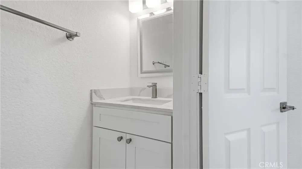 16313 Prairie #3 Lawndale, CA 90260