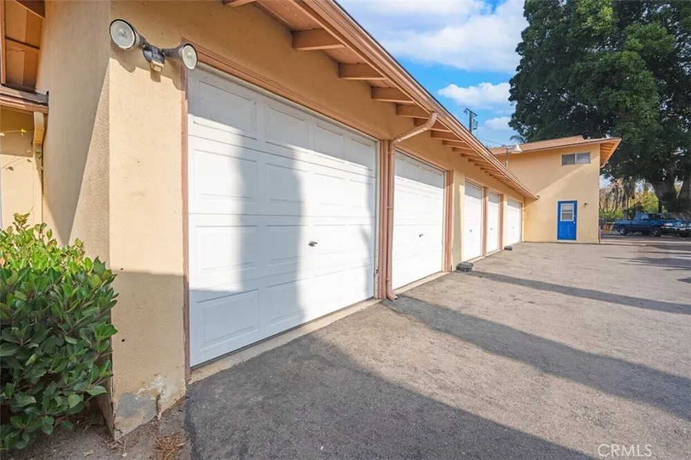646 S Grand Street Orange, CA 92866