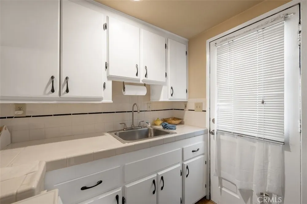 646 S Grand Street Orange, CA 92866