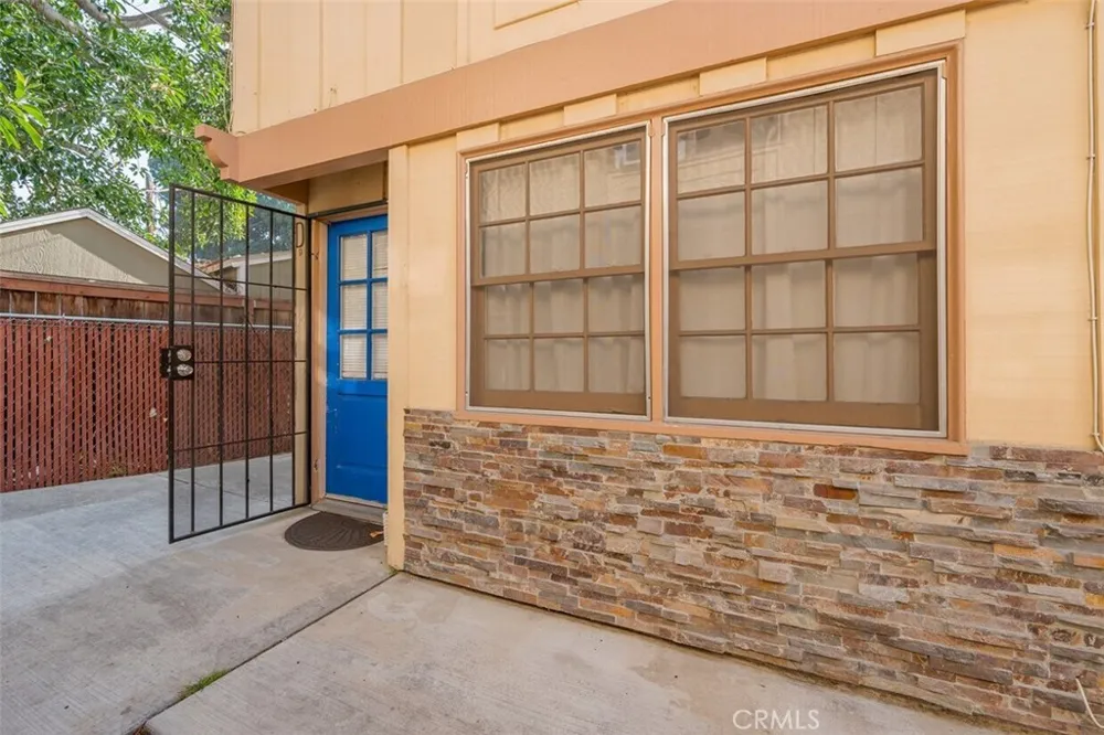 646 S Grand Street Orange, CA 92866