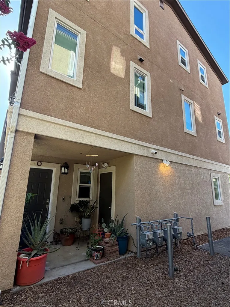 14685 Sherman Van Nuys, CA 91405