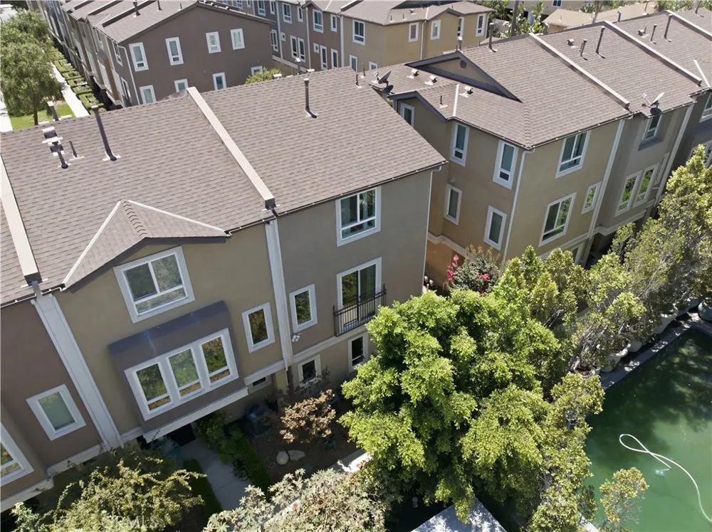 14685 Sherman Van Nuys, CA 91405