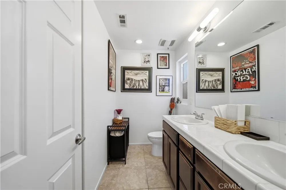 14685 Sherman Van Nuys, CA 91405