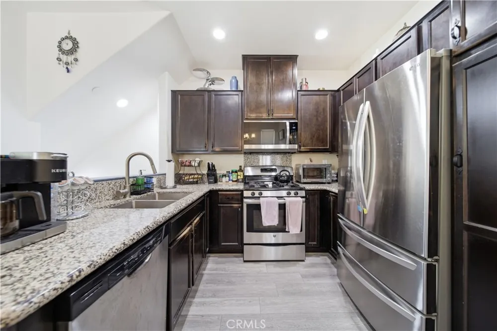14685 Sherman Van Nuys, CA 91405