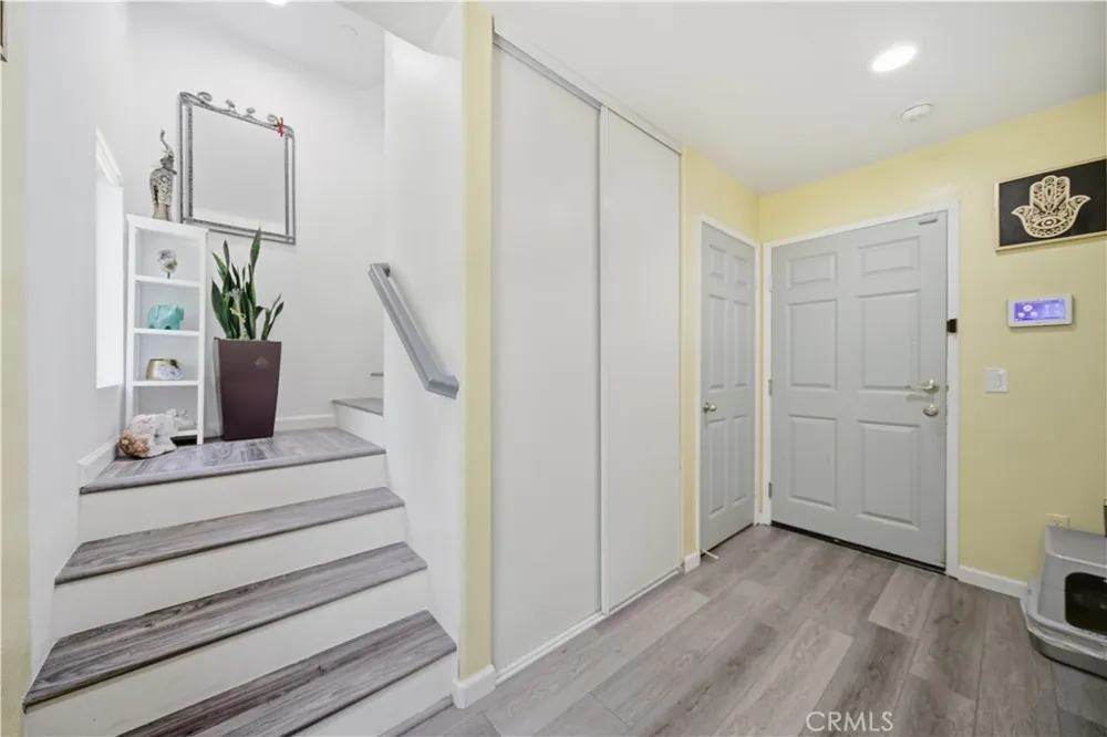 14685 Sherman Van Nuys, CA 91405