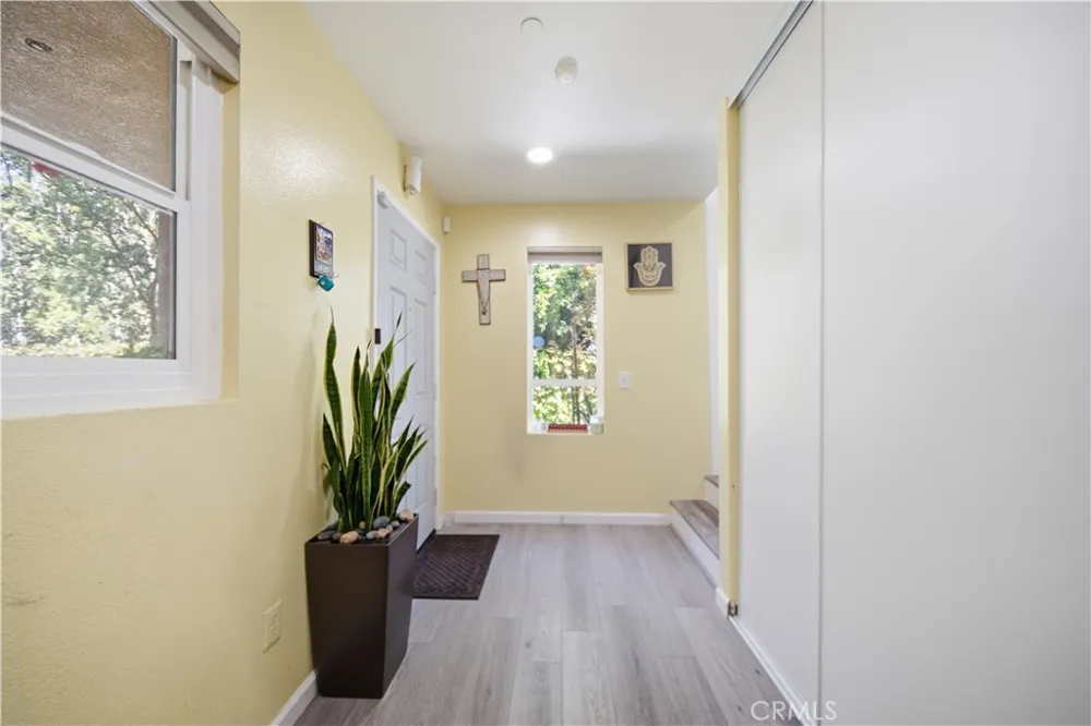 14685 Sherman Van Nuys, CA 91405
